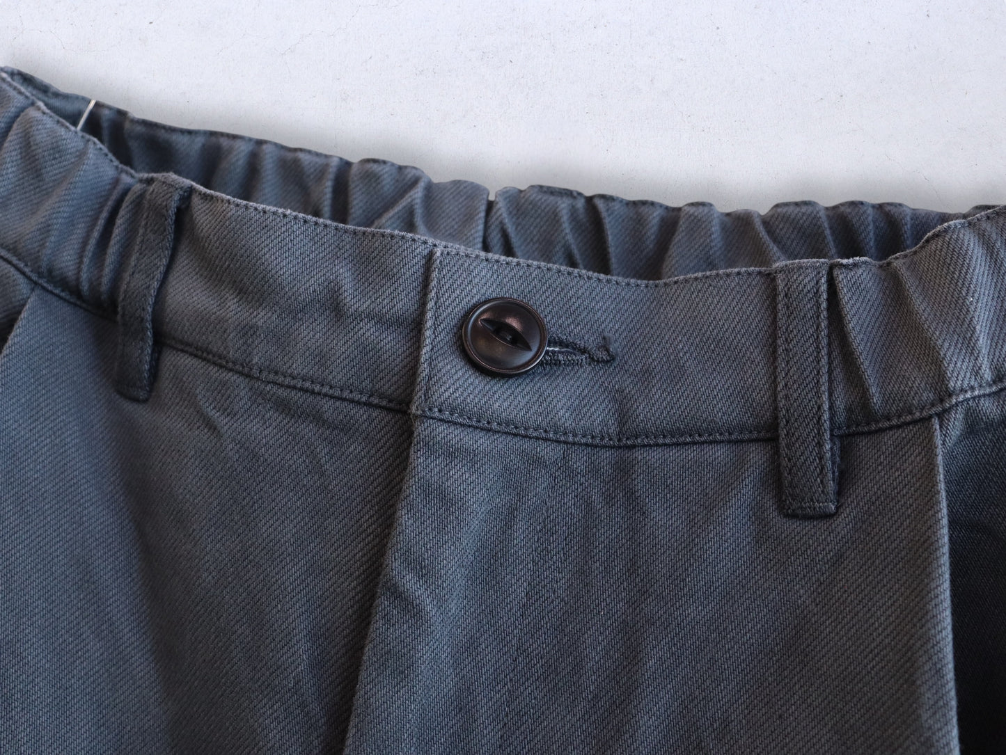 【NEW】綿デニム オーバータックパンツ