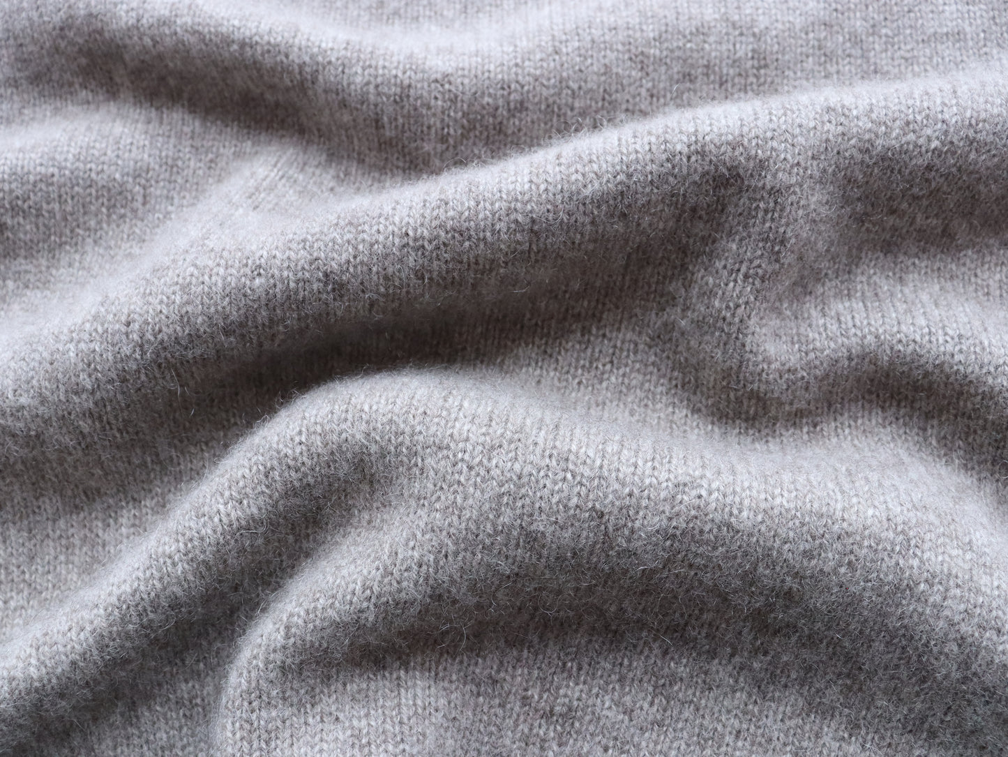 ヤク ショート丈ワイドセーター