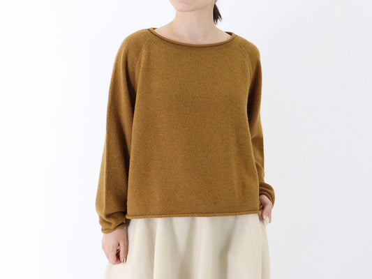 23AW｜K-12｜ベビーキャメル ロールネック Sweater〈COZY〉